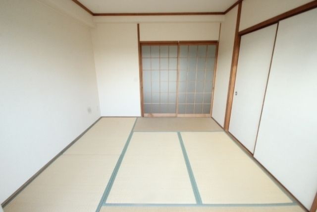 ベッドルーム