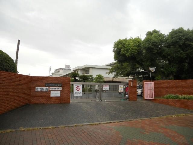 穴生小学校(1280m)