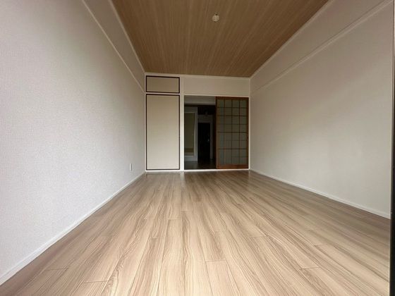 ベッドルーム