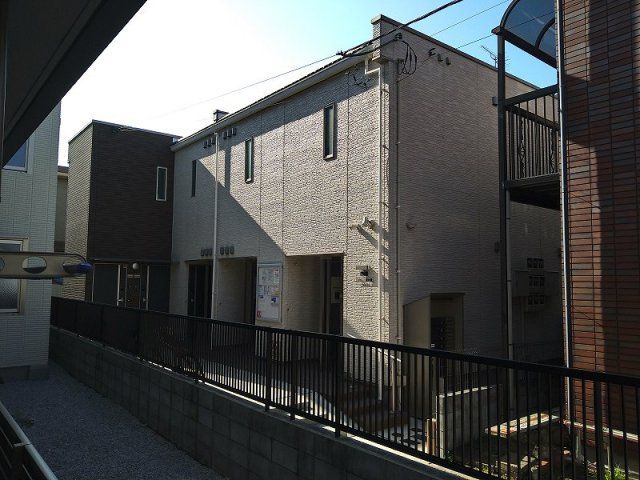 クレイノ明大前の外観画像