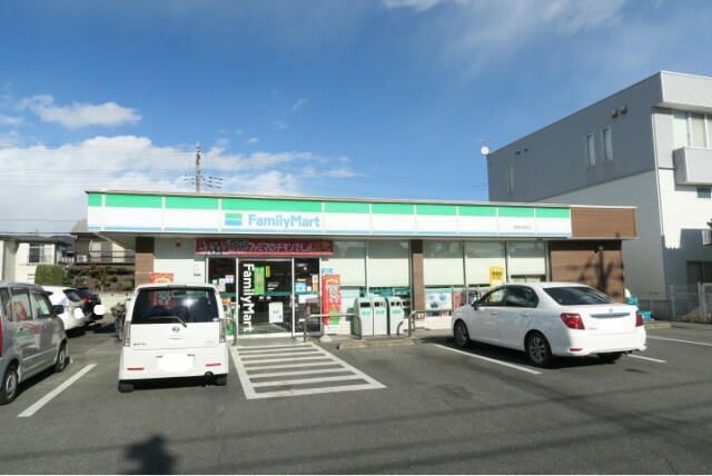 近くに施設あり