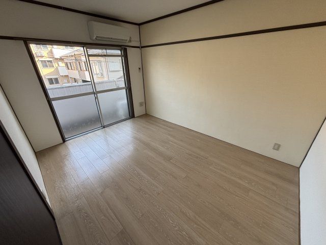 ベッドルーム