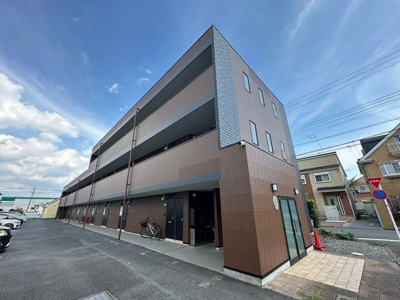 アンプルールフェール中央の外観画像