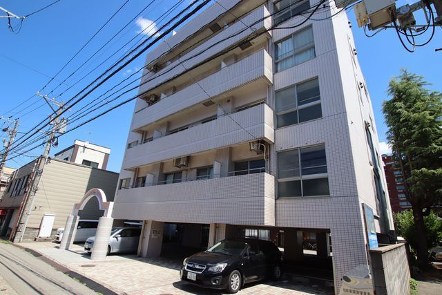 グランドパレス長土塀の外観画像