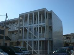 レオパレスグルワールの外観画像