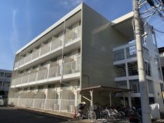レオパレスアズールの外観画像