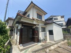 吉浦本町3丁目借家の外観画像