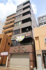 黒田救命堂ビルの外観画像