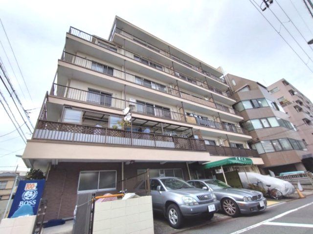 石垣ビルの外観画像