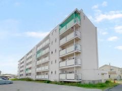 ビレッジハウス十六間第二1号棟の外観画像