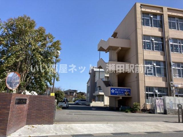 草津市立老上中学校(中学校)まで1225m