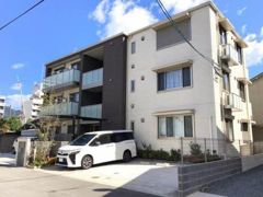シャーメゾン三条の外観画像