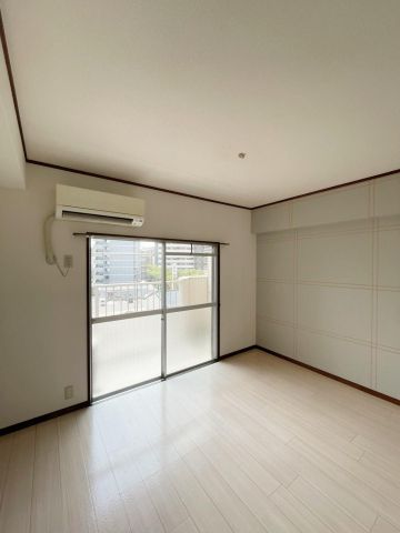 ゲオ/北九州原町店 (779m)