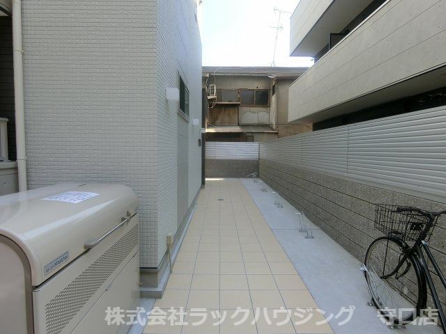 近くに施設あり