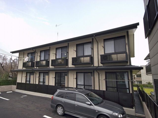 レオパレスQUERCUSの外観画像