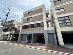 中央ビルの外観画像