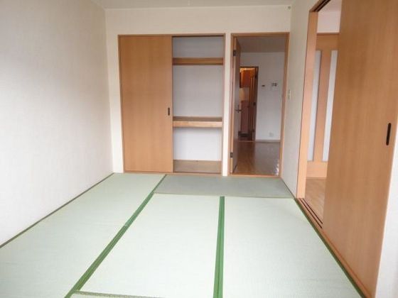 ベッドルーム