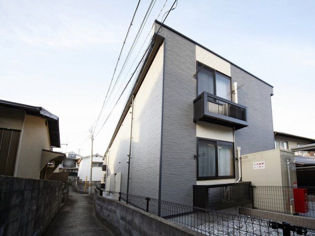 レオパレス日野の外観画像