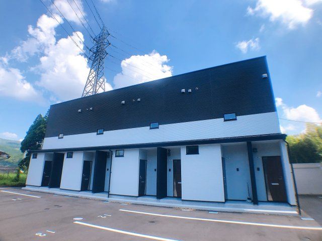 エレガントカーサA棟の外観画像