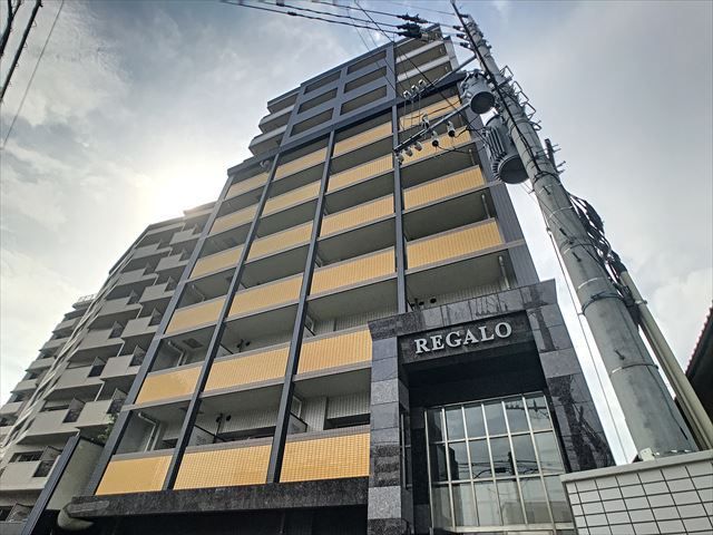 REGALO吉塚通の外観画像