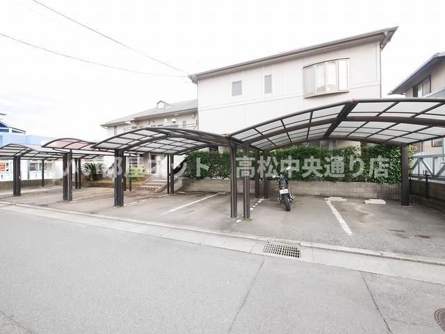 エステートピア伏石の外観画像