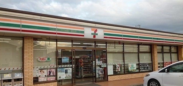 セブンイレブン木更津金田東店まで220m