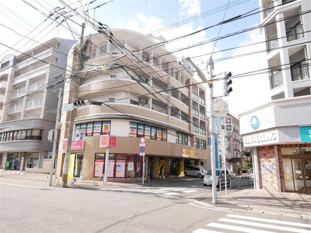 ステップビルの外観画像