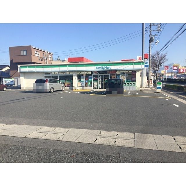 近くに施設あり