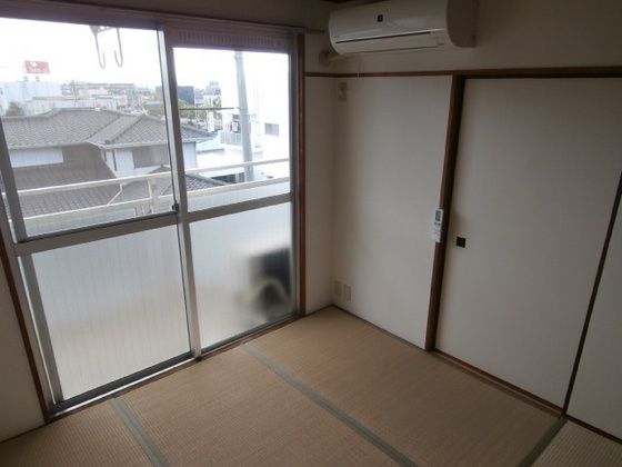 ベッドルーム