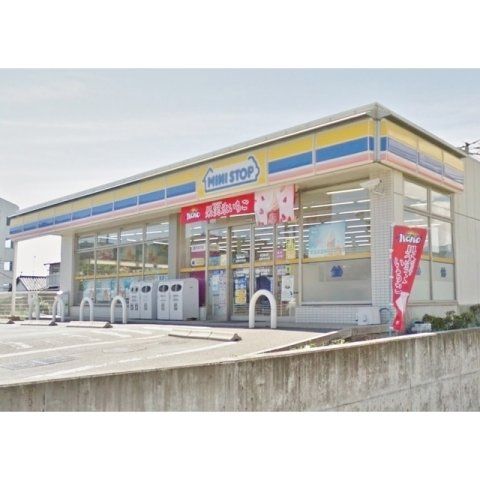 コンビニ「ミニストップ大仁神島店まで1000m」