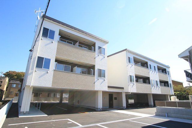 I-Vita Izumi Grandeの外観画像