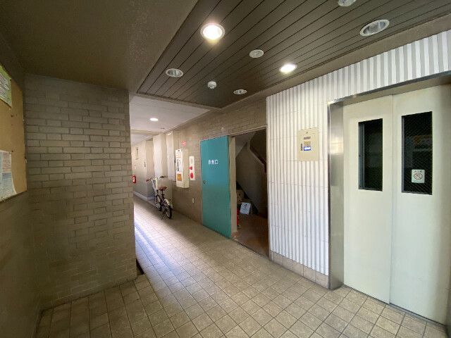 ロビー
