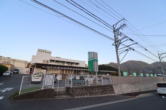 近くに施設あり