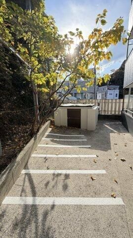 近くに施設あり
