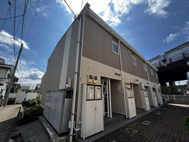 レオパレスシャンテBの外観画像