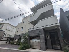 エルファーロ駒沢大学の外観画像