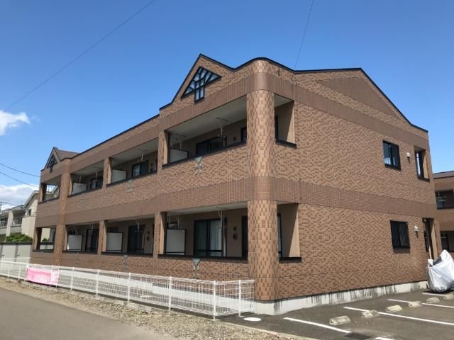 グランディール泰英2号館の外観画像