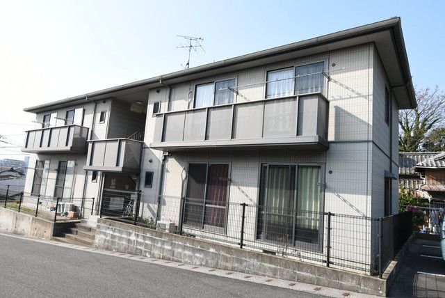 ななみニュータウンA棟の外観画像