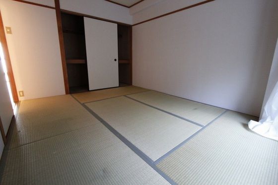 ベッドルーム