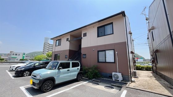 シャトレアン津高 B棟の外観画像