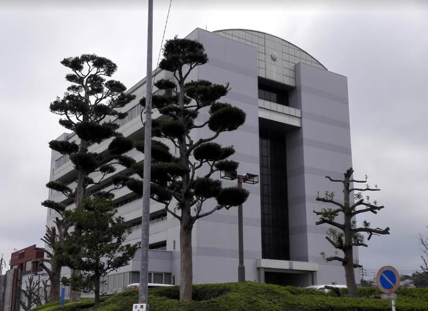 直方市役所商工観光課 工業振興係・企業誘致推進室(1347m)