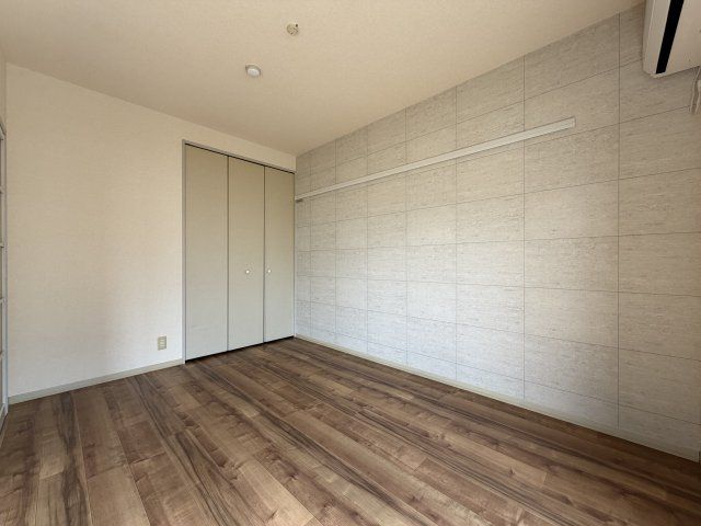 ベッドルーム