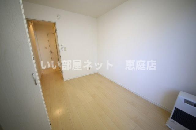 ベッドルーム