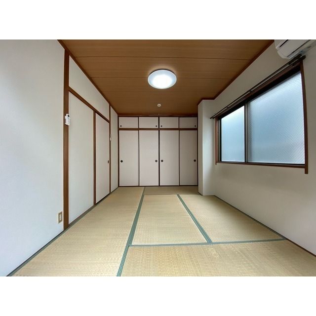 ベッドルーム
