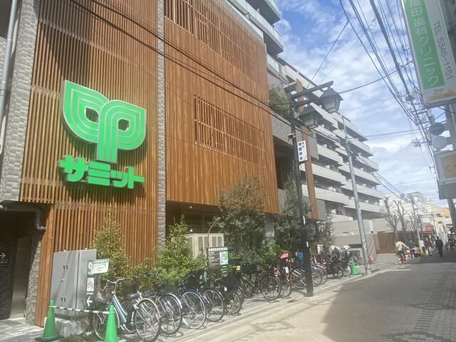 近くに施設あり