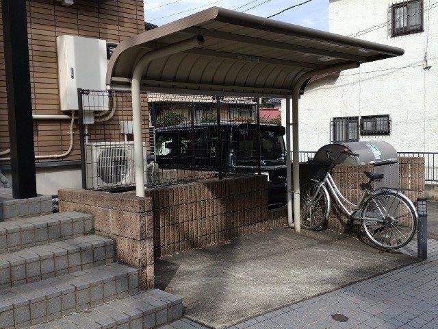 近くに施設あり