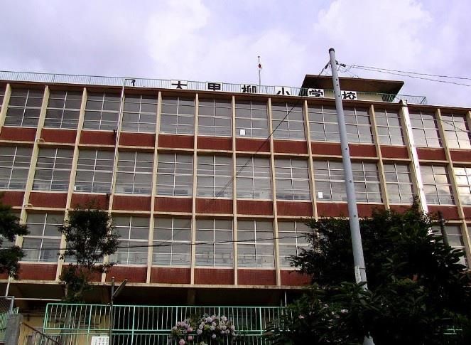 北九州市立大里柳小学校(390m)