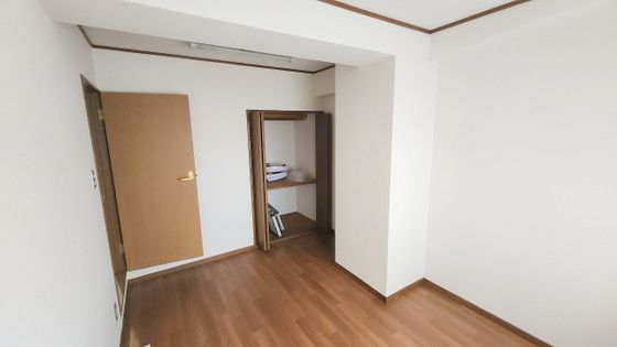 ベッドルーム