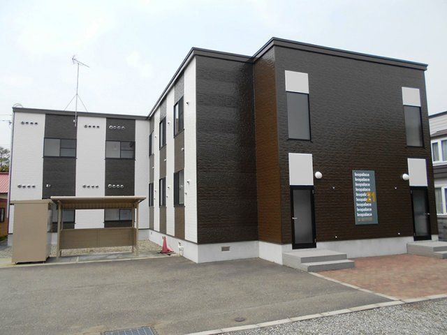 レオパレスティアラ大和の外観画像