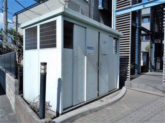 近くに施設あり